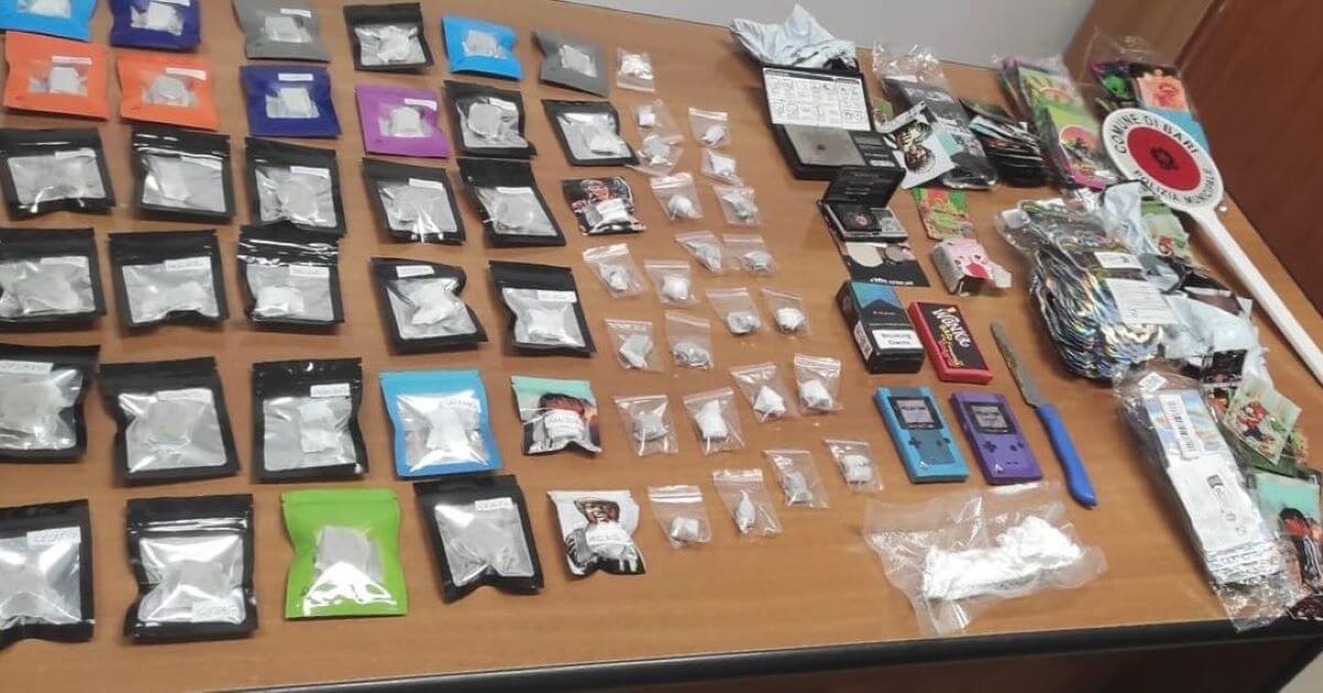 Bari, sorpreso con oltre mezzo chilo di droga: arrestato un 40enne a Poggiofranco