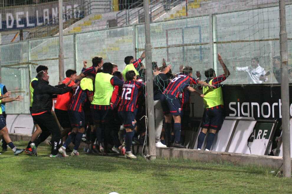 Serie C, esordio con gol per il baby Battimelli e il Taranto compie l’impresa: Picerno ko