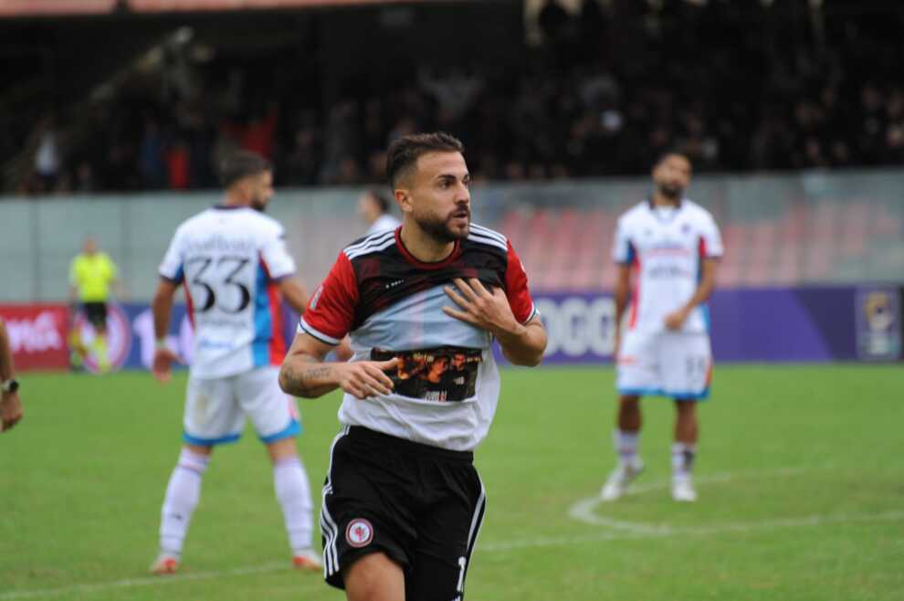 Serie C, la doppietta di Tascone illude il Foggia: il Catania trova il pari nel recupero