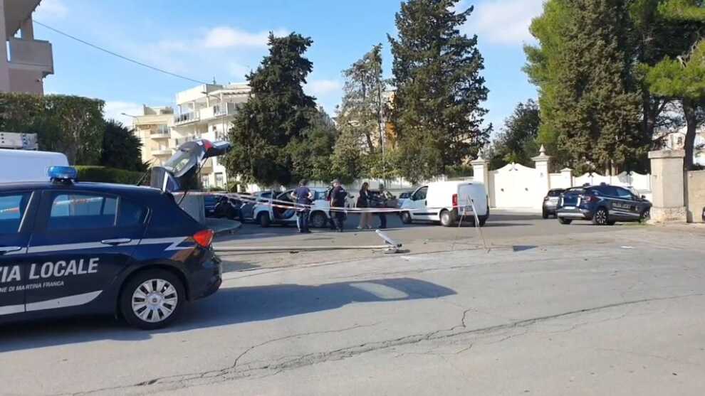 Galleria foto 'Incidente sul lavoro a Martina Franca: precipita da una scala, ferito un operaio' - foto 1