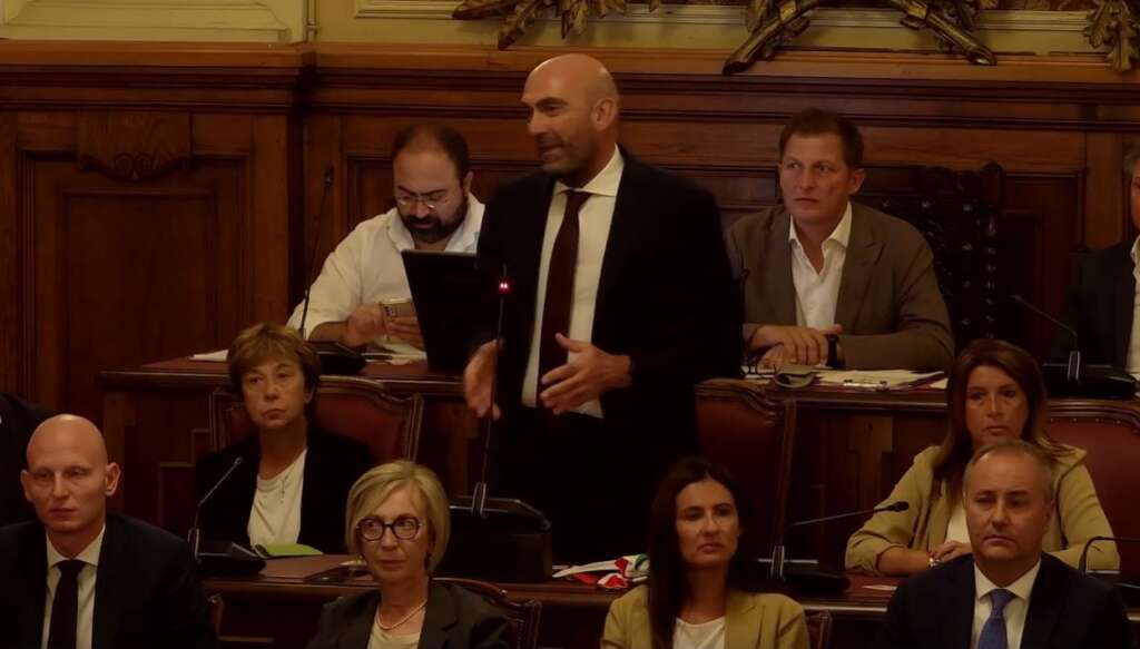 Galleria foto 'Nomine nelle aziende partecipate a Bari, dalla Giunta comunale ok alla delibera' - foto 1