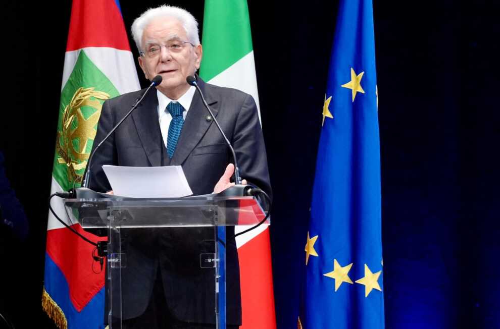 Bari, Mattarella inaugura il Festival delle Regioni: «Le istituzioni rispondono all’intera collettività»