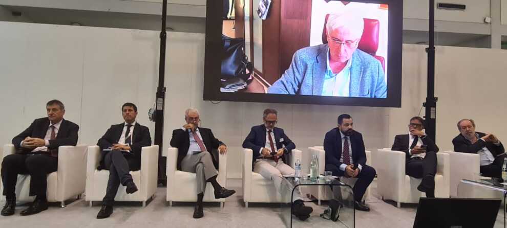 Trasporti, la Puglia a Padova per il forum Mercintreno: «Puntiamo a una logistica sostenibile»