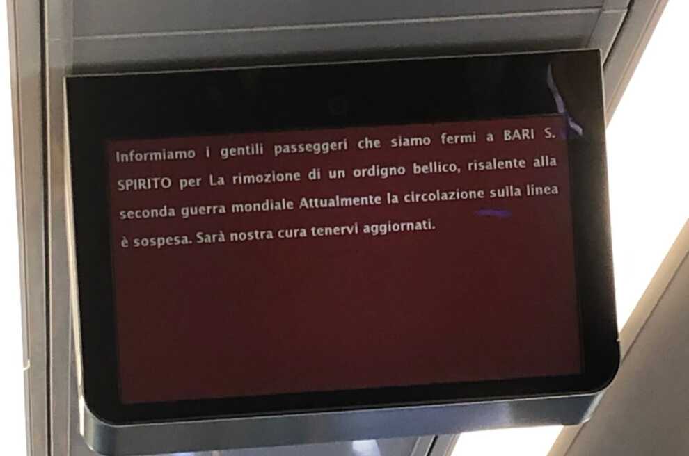 Trovato un ordigno bellico tra Bari Santo Spirito e Giovinazzo: sospesa la circolazione dei treni