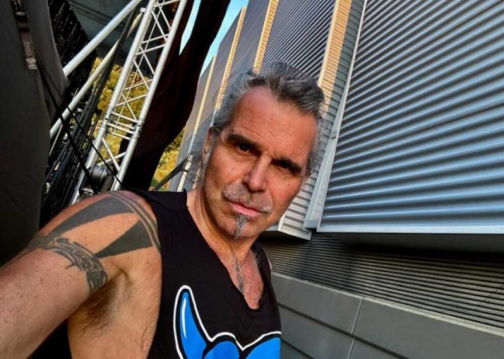 Piero Pelù rinvia il tour: «Gli otorini mi hanno imposto il riposo». La nuova data al Demodè