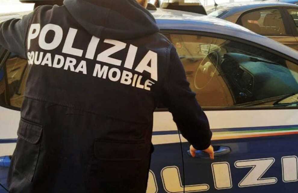 Mafia ed estorsione, arrestati 4 esponenti del “clan dei mesagnesi” della Scu