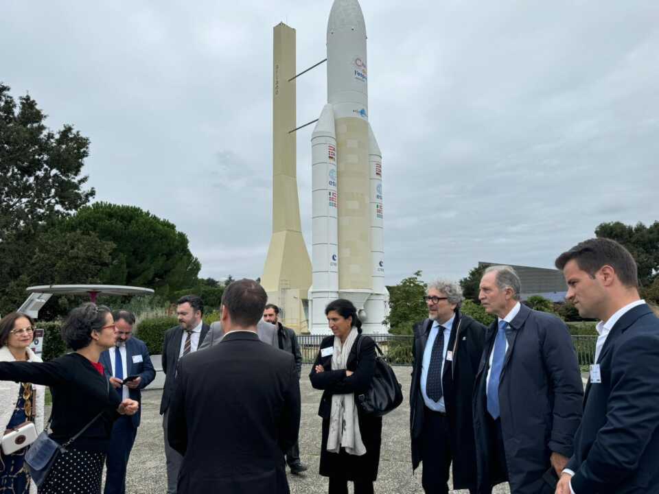 Aerospazio, la Basilicata punta sulla space economy. Bardi: «Tra le regioni è la realtà più dinamica del settore»