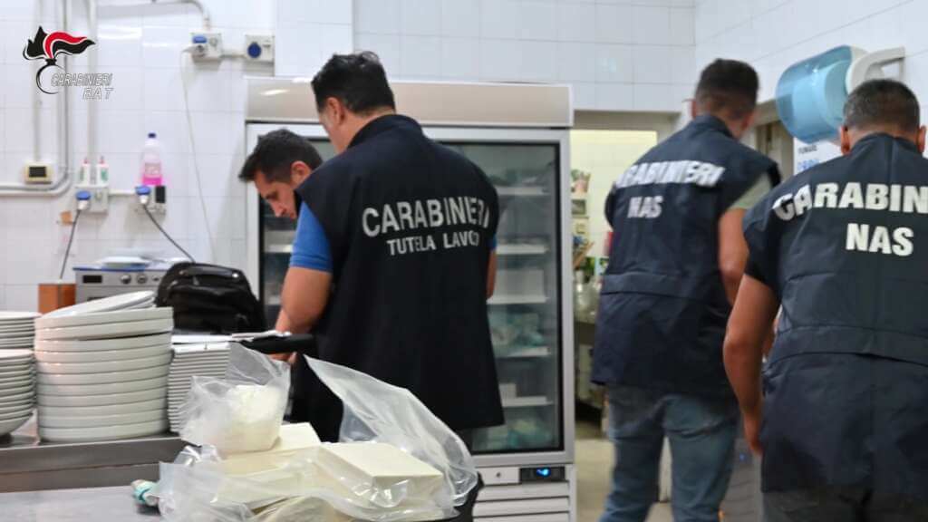 Galleria foto 'Andria, sequestrati beni per 4 mln a un 59enne: sigilli a case, ristoranti e auto – VIDEO' - foto 1