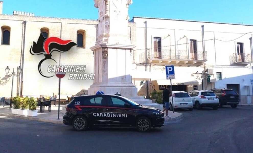 Rapina un negozio armato di coltello: arrestato un 26enne a Torre Santa Susanna