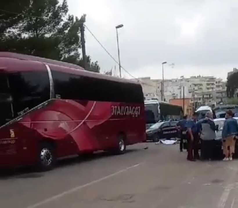 Tragedia a Otranto, investita in bici da un autobus: muore un’anziana turista straniera