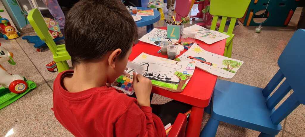 Bari, in ospedale giochi per i piccoli pazienti e un laboratorio per le mamme