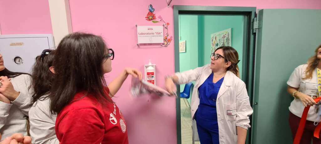 Bari, in ospedale giochi per i piccoli pazienti e un laboratorio per le mamme