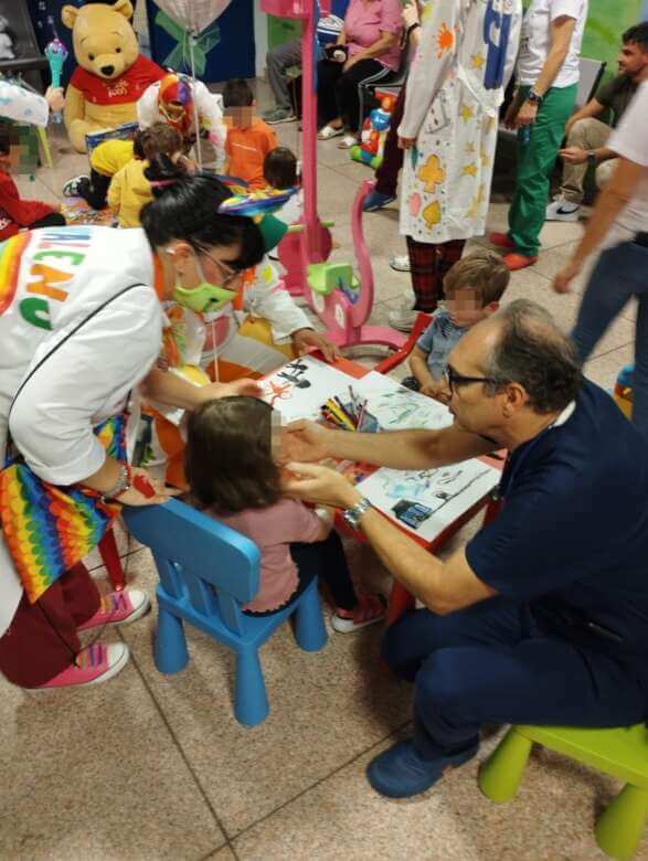 Bari, in ospedale giochi per i piccoli pazienti e un laboratorio per le mamme