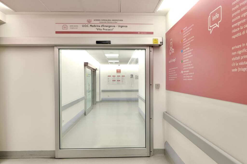 Bari, il pronto soccorso del Policlinico intitolato a Vito Procacci: «Il nostro modo per ringraziarlo» – FOTO e VIDEO Bari, il pronto soccorso del Policlinico intitolato a Vito Procacci: «Il nostro modo per ringraziarlo» – FOTO e VIDEO