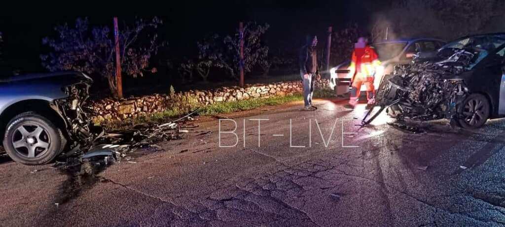 Galleria foto 'Tragico incidente tra Turi e Sammichele, frontale fra due auto sulla Sp 132: un codice rosso – FOTO' - foto 1