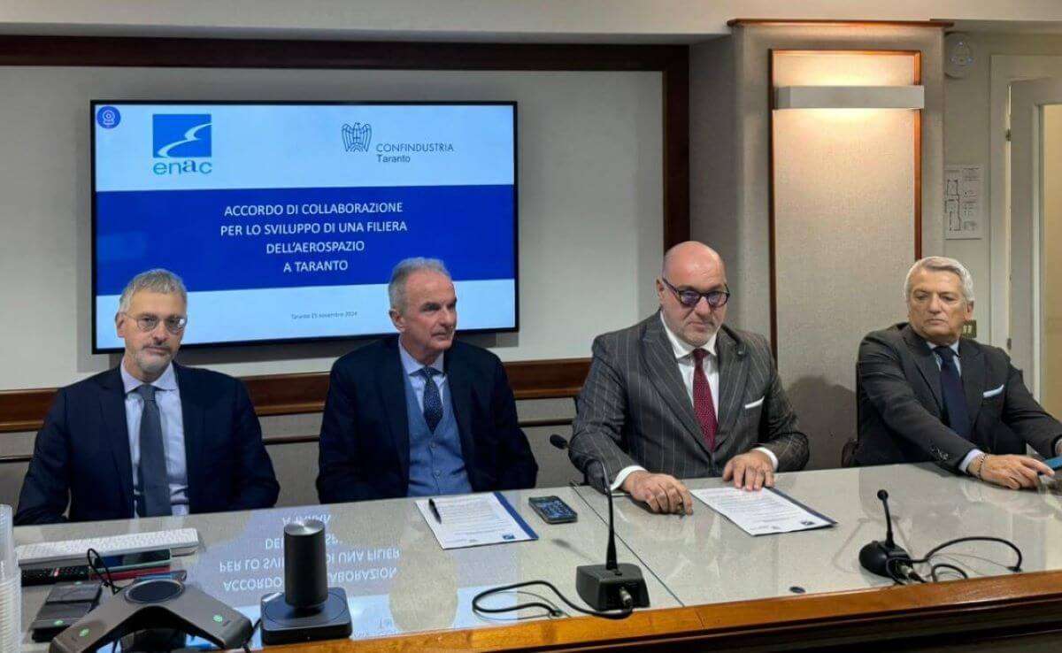 Confindustria Taranto ed Enac insieme per l’aerospazio: «Nasce un modello innovativo» Confindustria Taranto ed Enac insieme per l’aerospazio: «Nasce un modello innovativo»