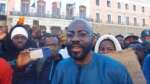 La protesta dei migranti a Bari, Afana Docteur: «Il Cara è una prigione di sofferenza» – L’INTERVISTA