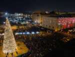 Bari, la città si prepara al Natale con mercatini, luminarie e il concertone di Capodanno