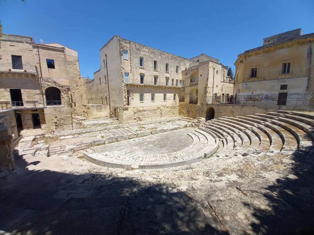 Galleria foto 'Lecce, un comitato si occuperà della valorizzazione dell’anfiteatro e dei resti romani' - foto 1