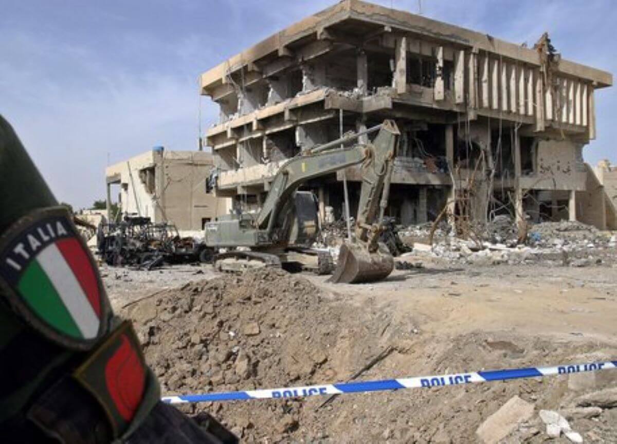 Ventuno anni fa l’attentato di Nassiriya, il fratello di una vittima: «Ferita che non si rimargina» Ventuno anni fa l’attentato di Nassiriya, il fratello di una vittima: «Ferita che non si rimargina»