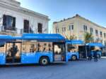 Trani, presentati 3 nuovi autobus a metano dell’Amet. Ciliento: «È una soddisfazione» – FOTO