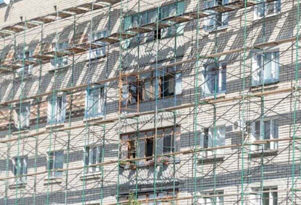 Truffa da un milione di euro con il bonus facciate: dieci indagati in provincia di Lecce Truffa da un milione di euro con il bonus facciate: dieci indagati in provincia di Lecce