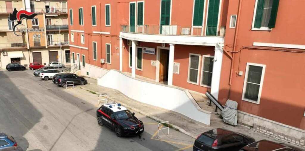 Galleria foto 'Bisceglie, nasconde in casa armi da guerra, bombe carta e tritolo: arrestato un 41enne' - foto 1