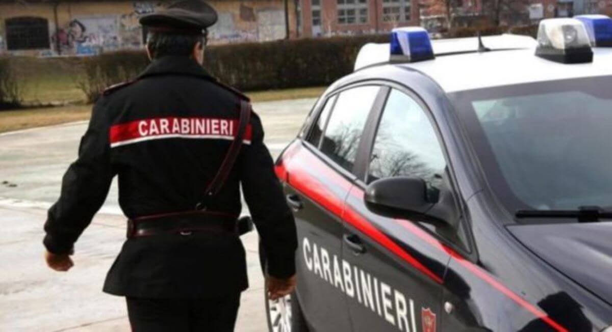 Altamura, lite per lo spaccio della droga finisce con un accoltellamento: 65enne arrestato per tentato omicidio Altamura, lite per lo spaccio della droga finisce con un accoltellamento: 65enne arrestato per tentato omicidio