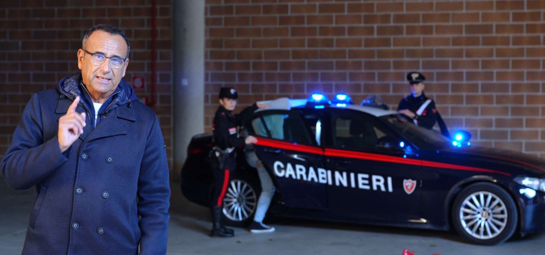 ”Non Sei Sola”, l’impegno dei carabinieri contro la violenza sulle donne: ecco lo spot con Carlo Conti – VIDEO ”Non Sei Sola”, l’impegno dei carabinieri contro la violenza sulle donne: ecco lo spot con Carlo Conti – VIDEO