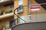 Case a peso d’oro, le famiglie vanno via dalla città e si spostano in provincia
