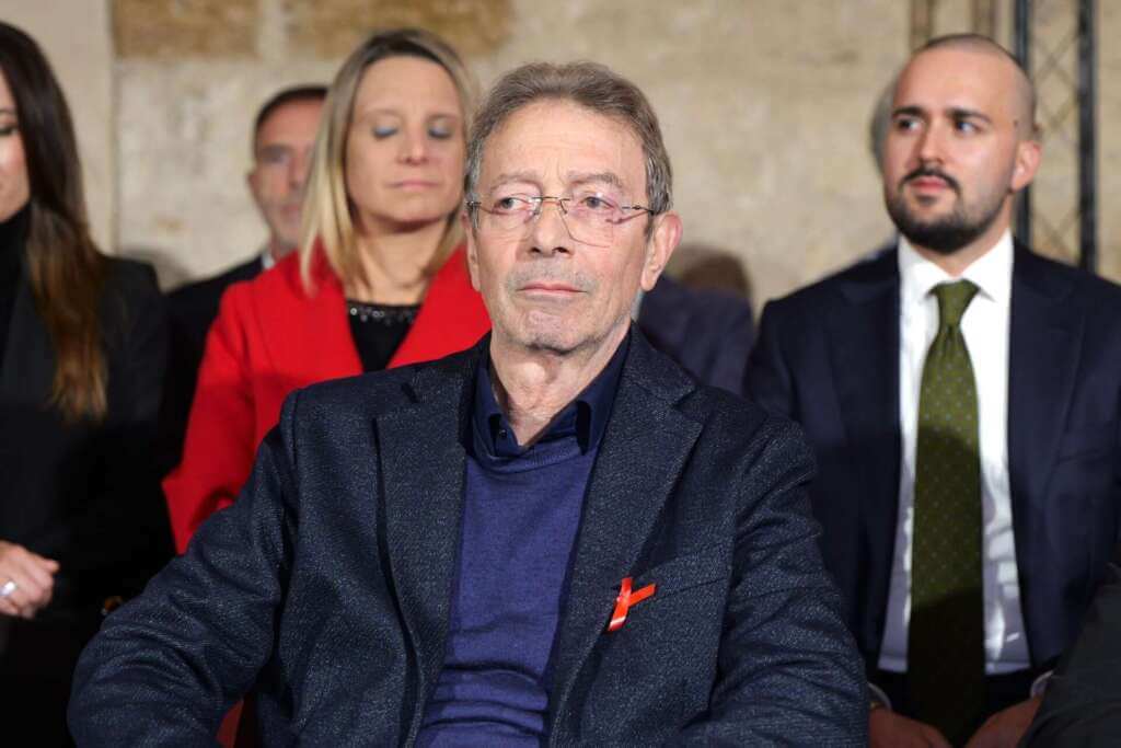 I magistrati Emiliano e De Donno cittadini onorari di Mesagne: «Grande orgoglio» – VIDEO I magistrati Emiliano e De Donno cittadini onorari di Mesagne: «Grande orgoglio» – VIDEO