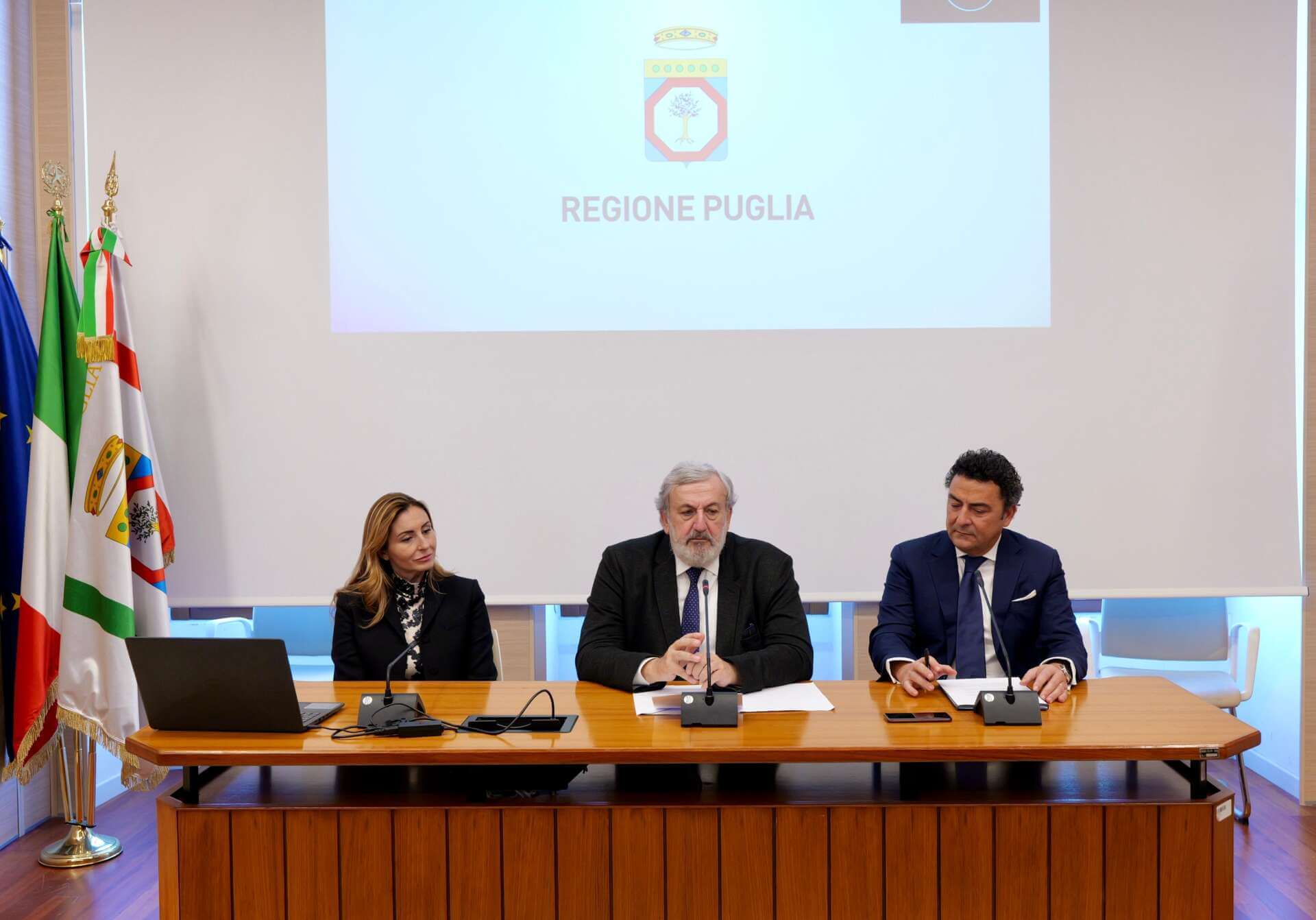 Sanità, Emiliano: «La cardiochirurgia pugliese sul tetto d’Italia». E Agenas “premia” Anthea Hospital – VIDEO Sanità, Emiliano: «La cardiochirurgia pugliese sul tetto d’Italia». E Agenas “premia” Anthea Hospital – VIDEO