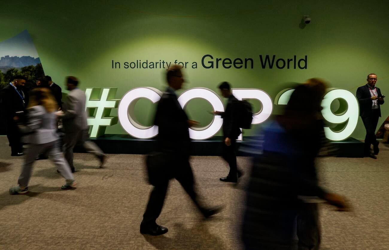 Clima, raggiunto l’accordo alla Cop29: 300 miliardi di dollari all’anno per i Paesi poveri