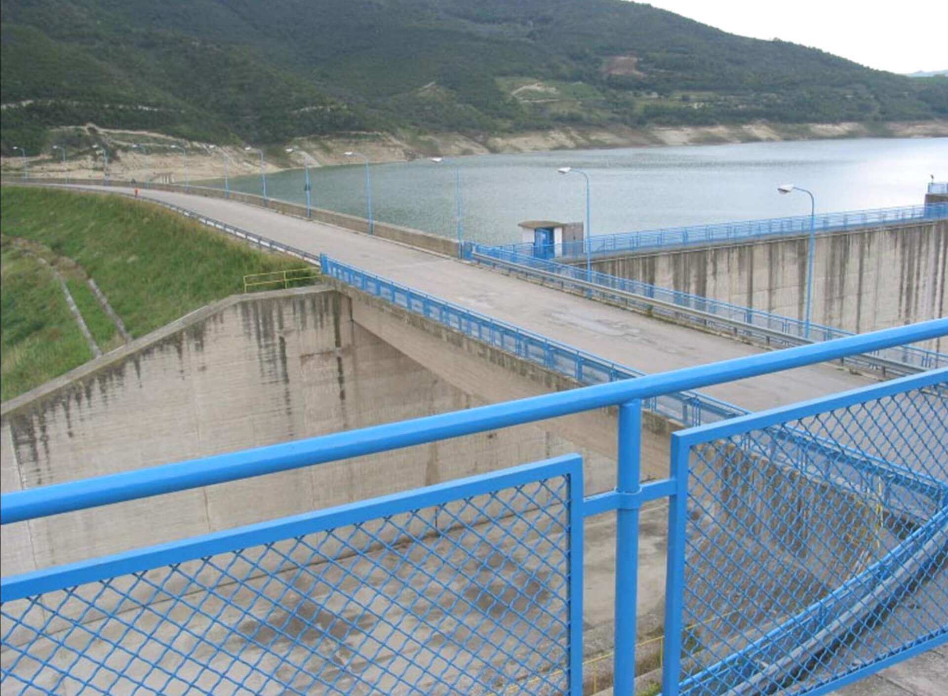 Siccità, emergenza senza fine: tra Puglia e Basilicata manca un terzo dell’acqua rispetto al 2023 Siccità, emergenza senza fine: tra Puglia e Basilicata manca un terzo dell’acqua rispetto al 2023