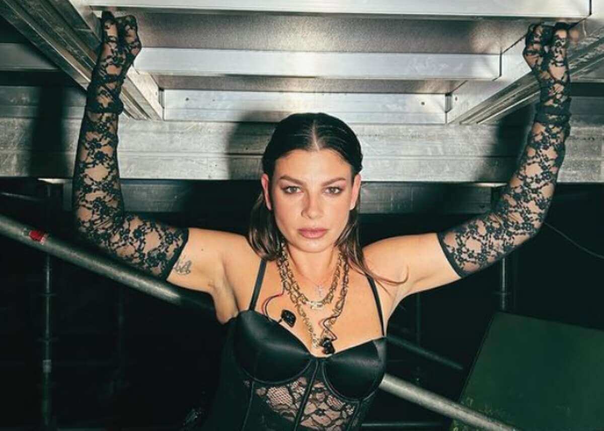 Anche Emma Marrone dice “stop”: «Dopo il concerto a Bari mi fermo. Non ce la faccio» Anche Emma Marrone dice “stop”: «Dopo il concerto a Bari mi fermo. Non ce la faccio»