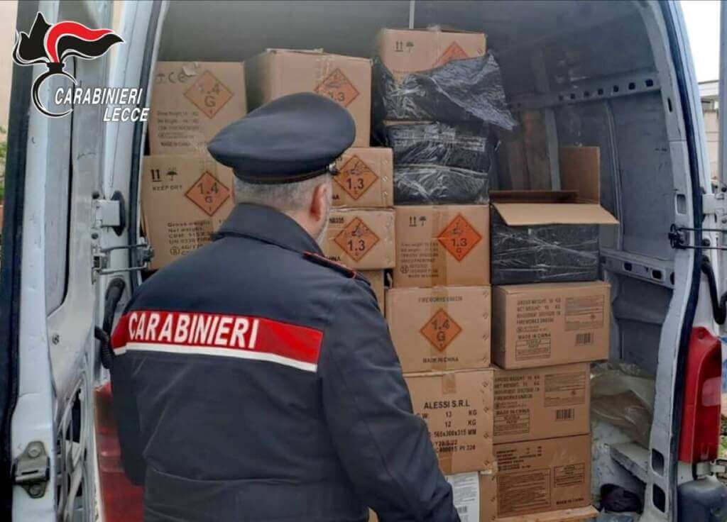 Ha in casa oltre due tonnellate di materiale esplosivo: arrestato un 38enne a Ugento – VIDEO