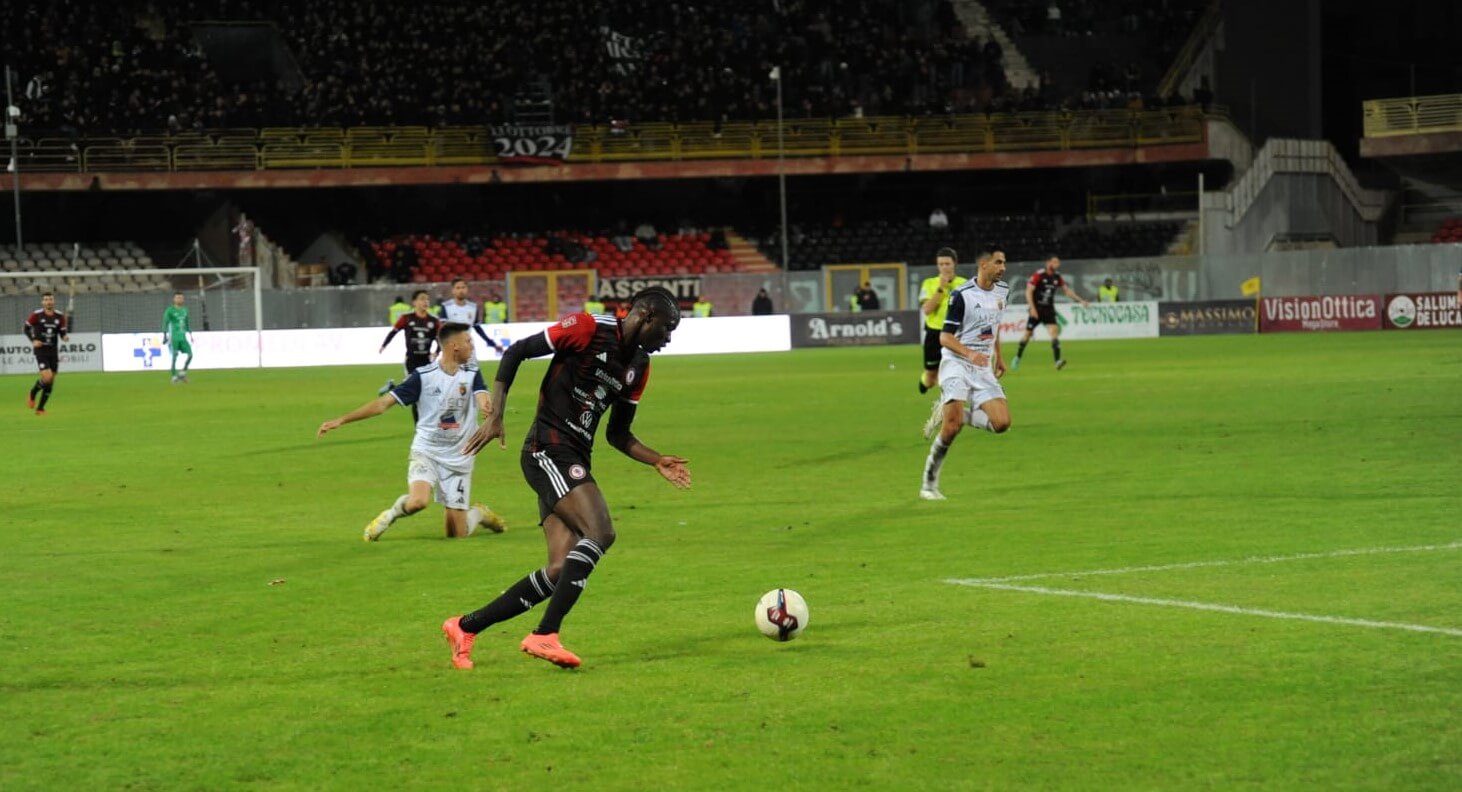 Serie C, allo “Zaccheria” il Foggia non va oltre il pareggio contro la Casertana Serie C, allo “Zaccheria” il Foggia non va oltre il pareggio contro la Casertana