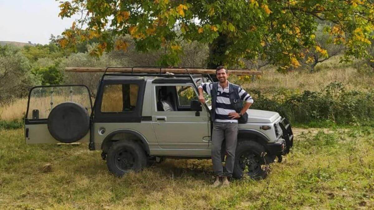 Abbandona la città per le campagne del Foggiano: «Io, architetto tornato nella terra del nonno» Abbandona la città per le campagne del Foggiano: «Io, architetto tornato nella terra del nonno»