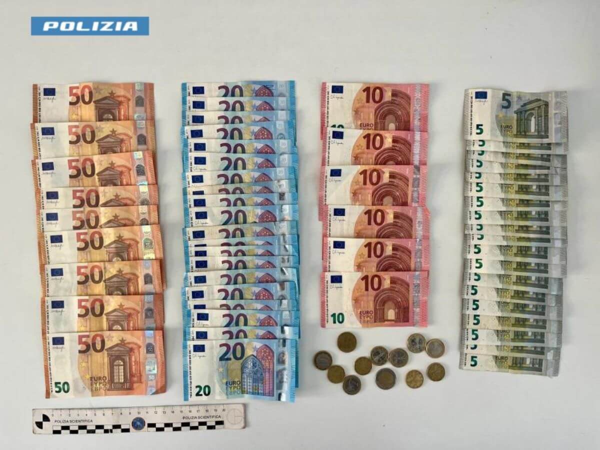 Galatina, acquista merce per pochi euro e paga con banconote false: denunciato un 21enne