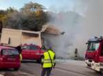 Foggia, a fuoco il carico di un autocompattatore dell’Amiu: nessun ferito – VIDEO
