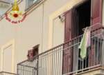 Tragedia a Ruvo di Puglia: 97enne muore nell’incendio di un appartamento. Gravissima la moglie