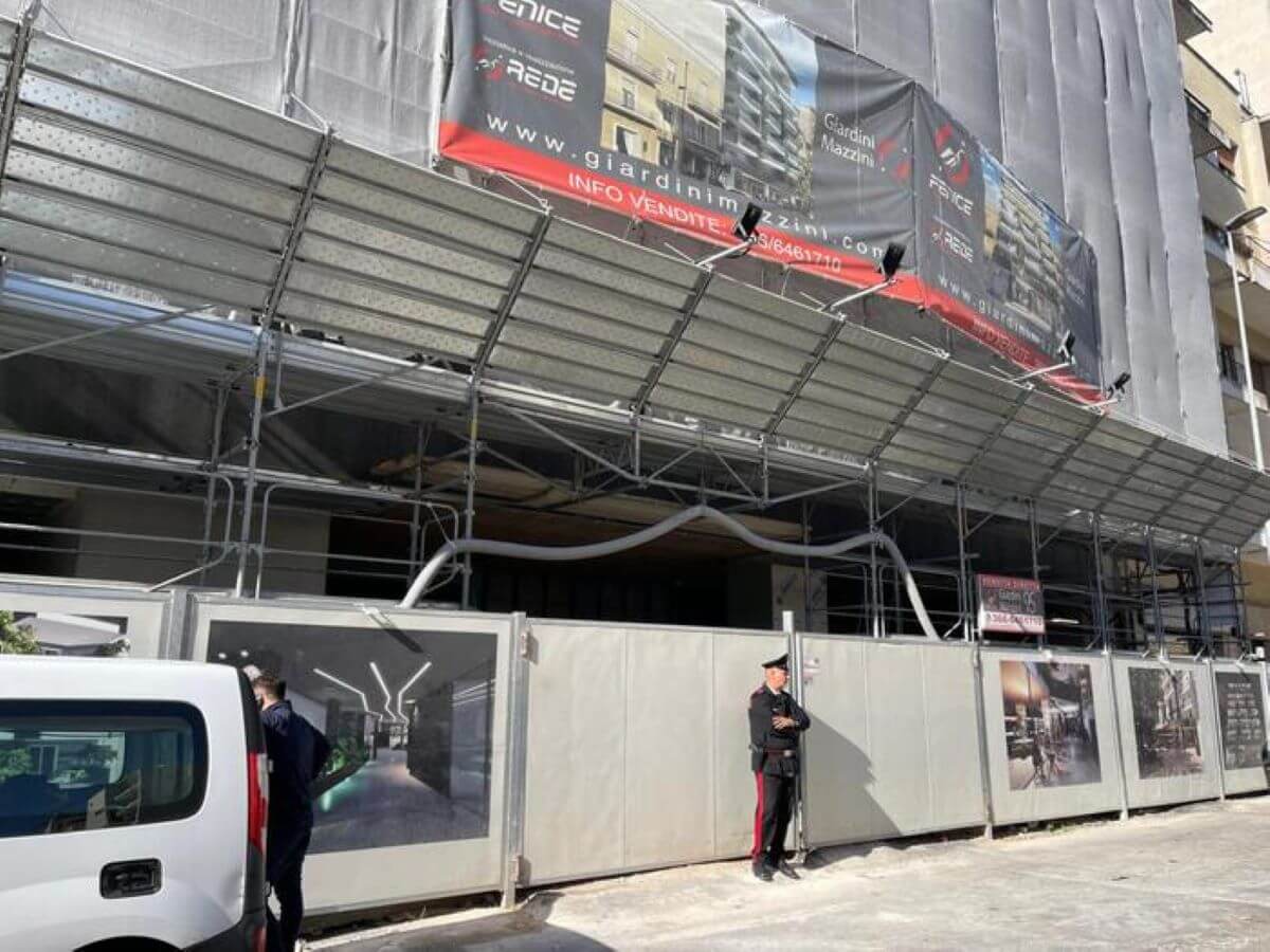 Lecce, 72enne muore precipitando da un’impalcatura in un cantiere: 5 indagati Lecce, 72enne muore precipitando da un’impalcatura in un cantiere: 5 indagati