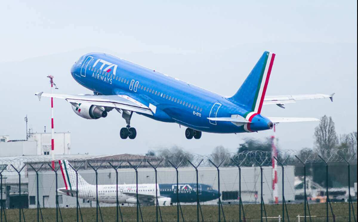 Trasporti, Ita Airways cancella 41 voli per lo sciopero del 29 novembre: caos a Fiumicino