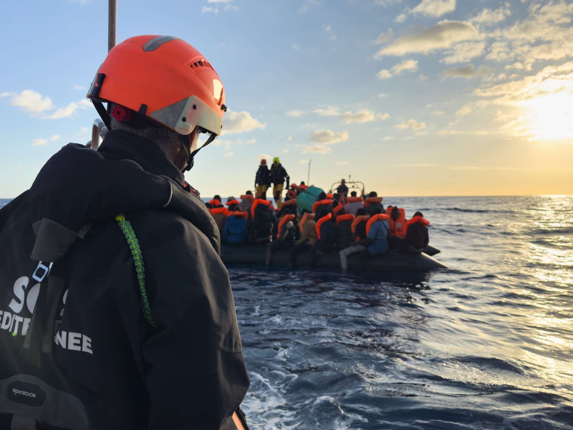 Il rapper Kento racconta il salvataggio dei migranti sbarcati a Brindisi con la Ocean Viking