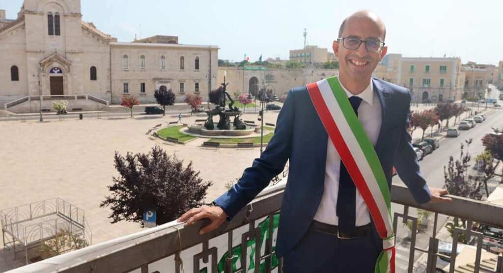 Galleria foto 'Giovinazzo, auto rubata e tentato furto in casa del sindaco. L’appello ai cittadini: «State attenti»' - foto 1