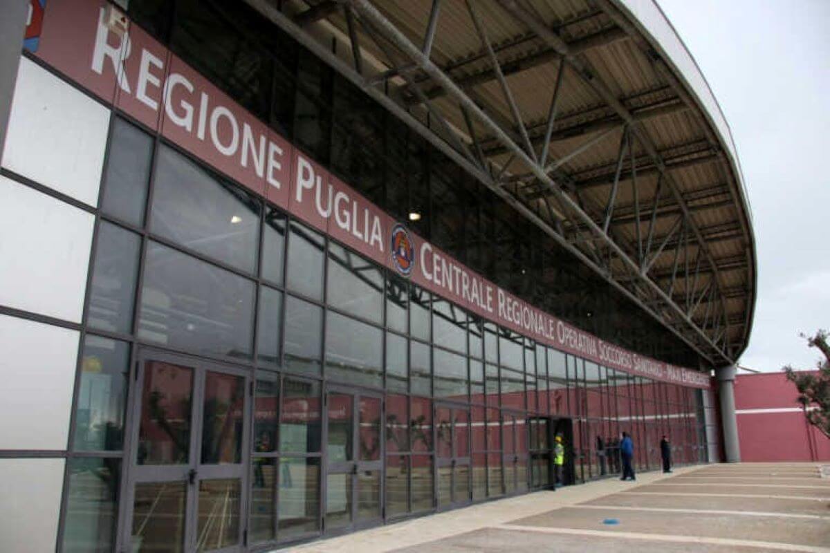 Tangenti e appalti truccati per l’ospedale Covid a Bari: 7 persone rinviate a giudizio