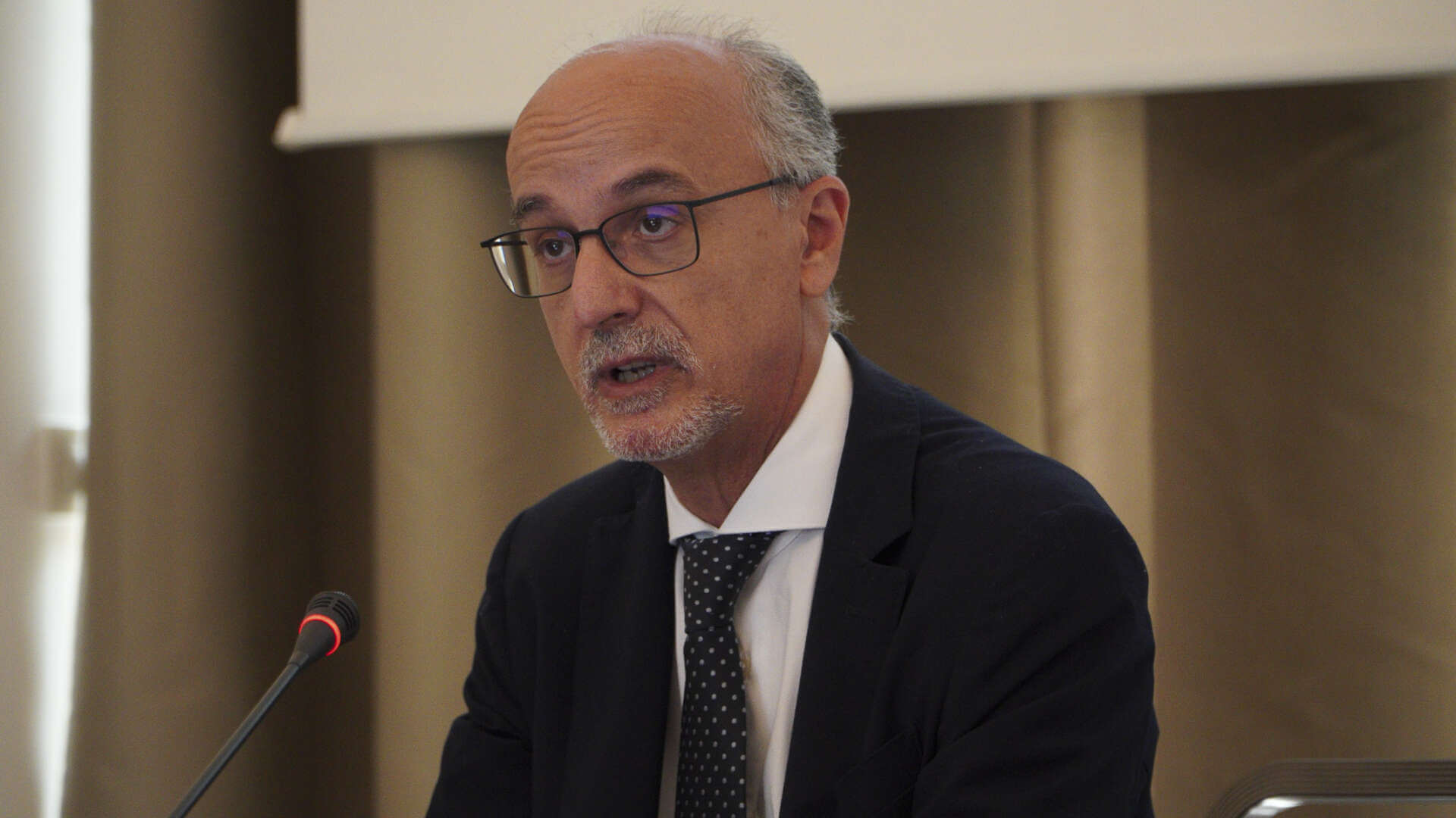 Sanità, l’ex assessore pugliese Lopalco: «Il problema delle liste d’attesa? È la “medicina difensiva» – L’INTERVISTA Sanità, l’ex assessore pugliese Lopalco: «Il problema delle liste d’attesa? È la “medicina difensiva» – L’INTERVISTA