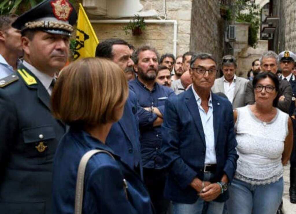 Galleria foto 'Via l’associazione dei Fazio per la movida? Bari non può permetterselo' - foto 1