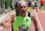 Dalla penna alla pista di atletica: uno scrittore tarantino tra i 70enni più veloci d’Italia