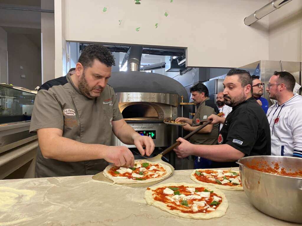 Il primo Campionato mondiale di pizza contemporanea si svolgerà a Crispiano – FOTO Il primo Campionato mondiale di pizza contemporanea si svolgerà a Crispiano – FOTO